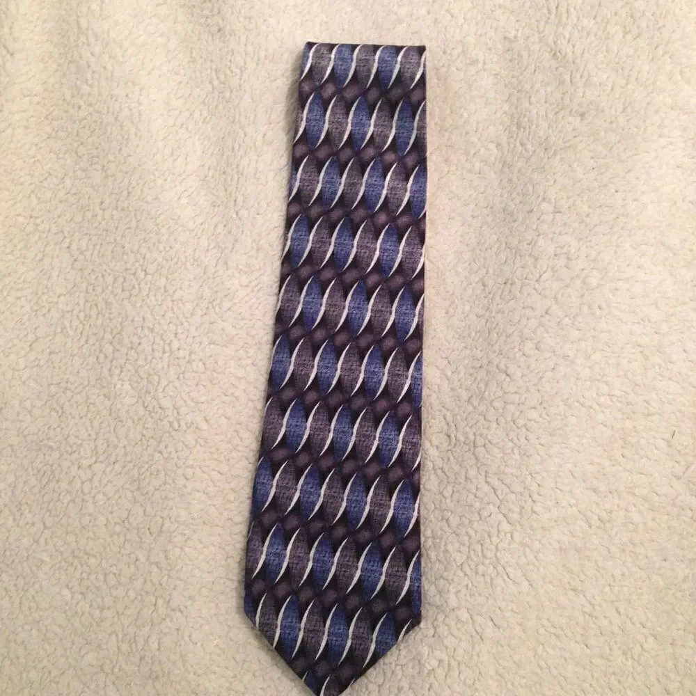 ‎Jimmy V -Brett Favre collection one 100% silk tie